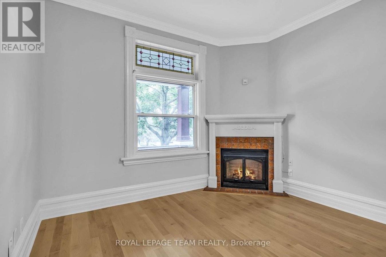 90 FOURTH AVENUE - Photo 4