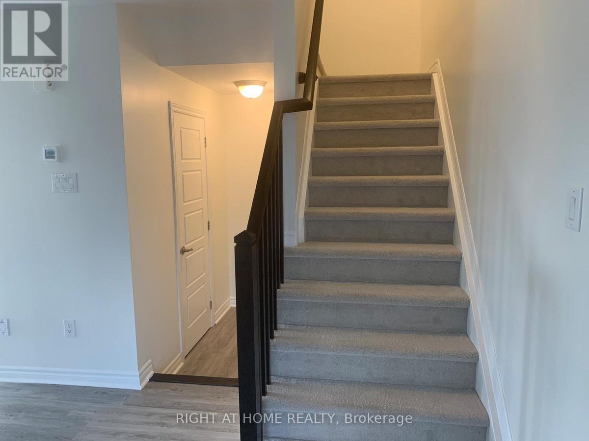 46 SQUASHBERRY LANE - Photo 12
