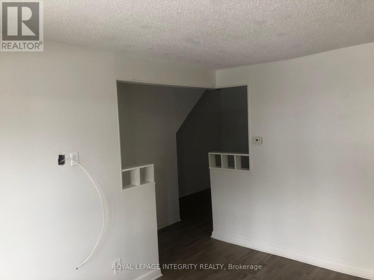 129 PAMILLA STREET - Photo 3