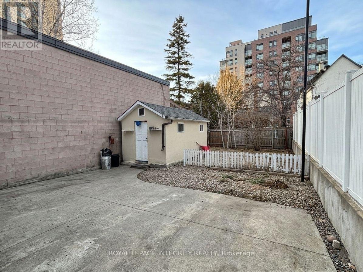 129 PAMILLA STREET - Photo 18