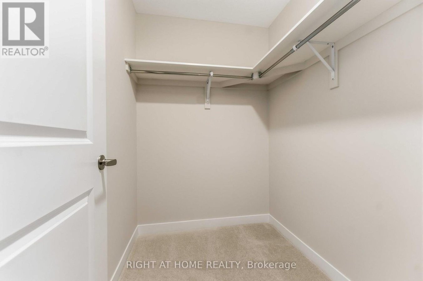 290 LES EMMERSON DRIVE - Photo 20