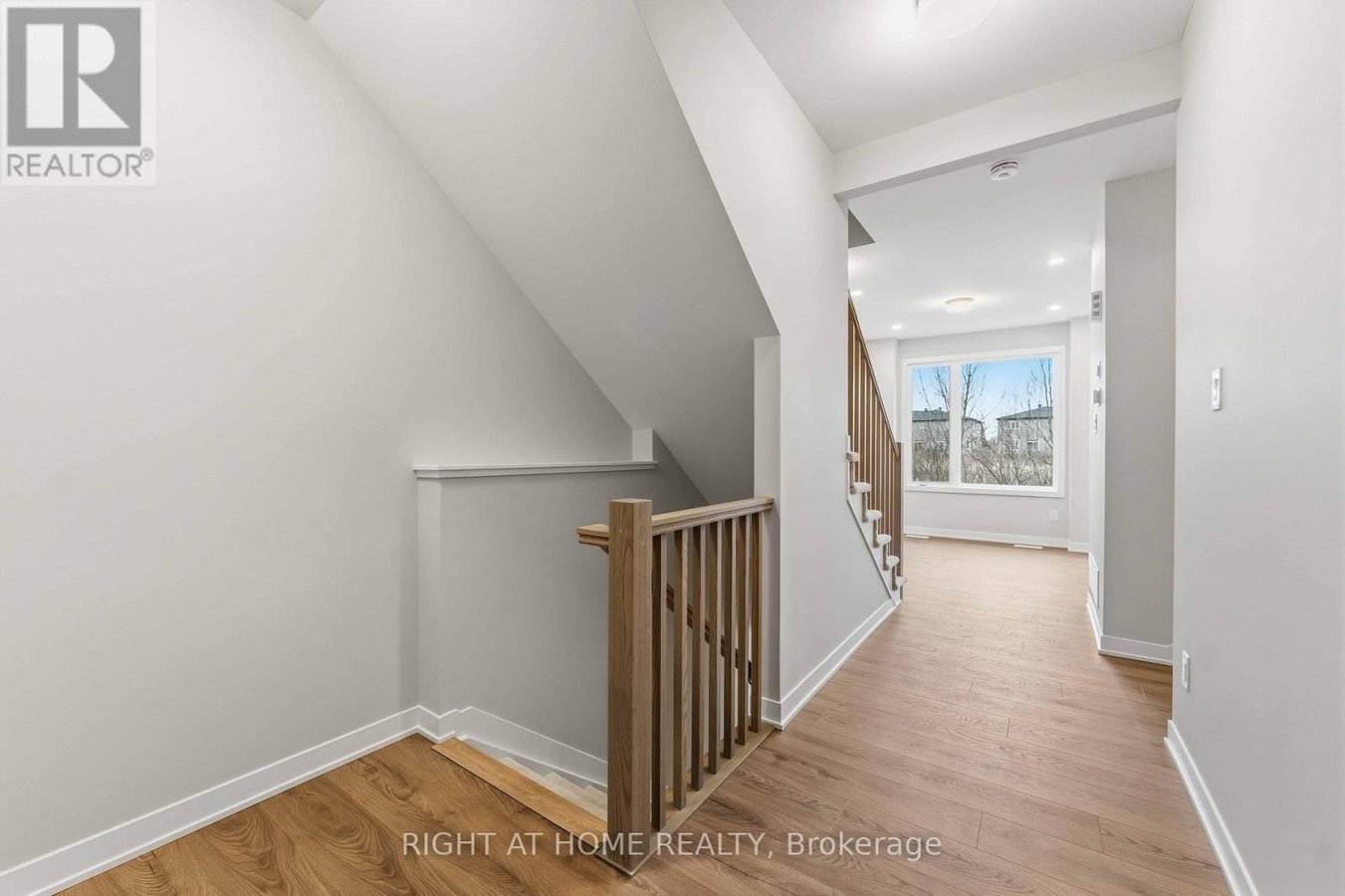 290 LES EMMERSON DRIVE - Photo 24