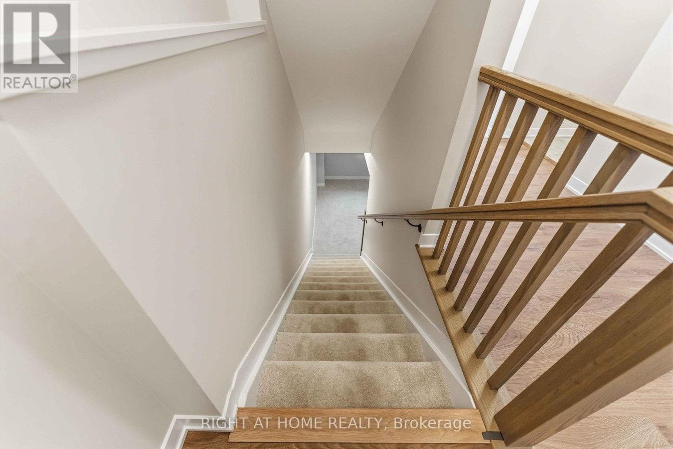 290 LES EMMERSON DRIVE - Photo 25
