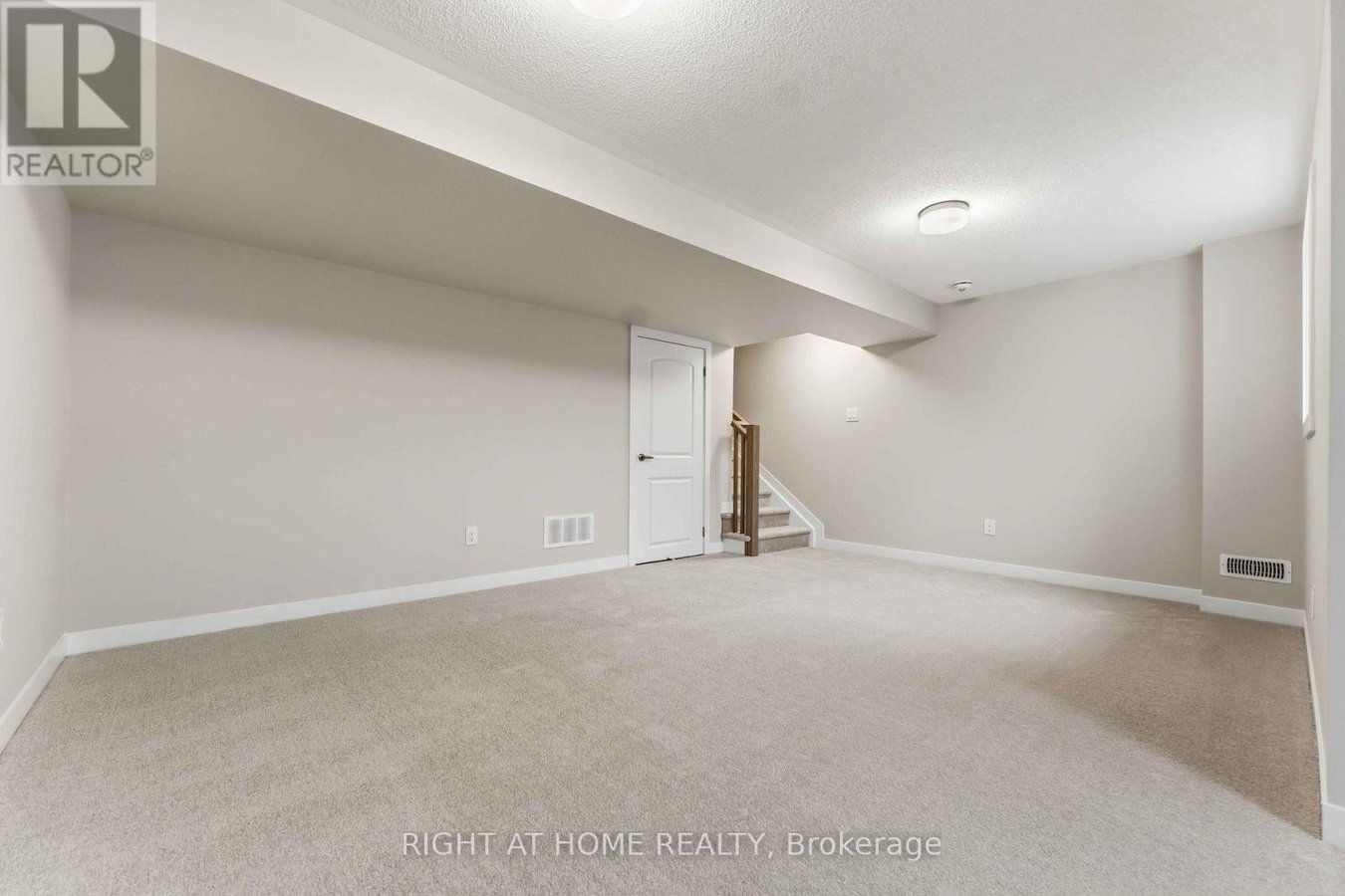 290 LES EMMERSON DRIVE - Photo 26