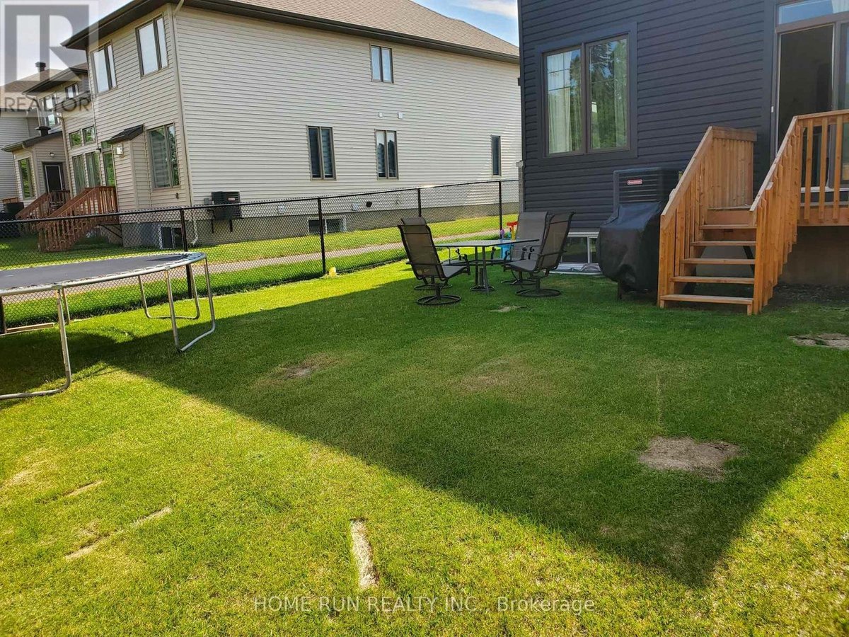 1018 CEDAR CREEK DRIVE - Photo 19