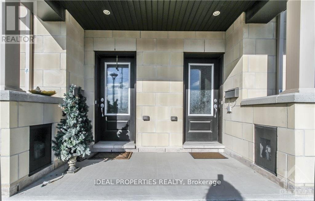 524 SILVERTIP LANE - Photo 2