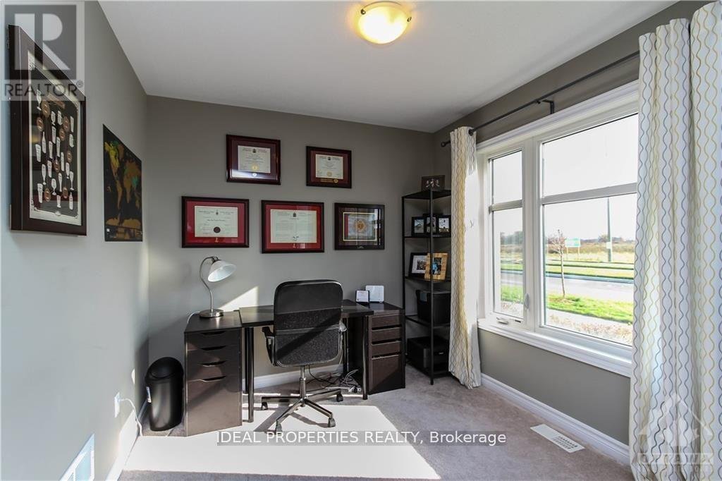 524 SILVERTIP LANE - Photo 4