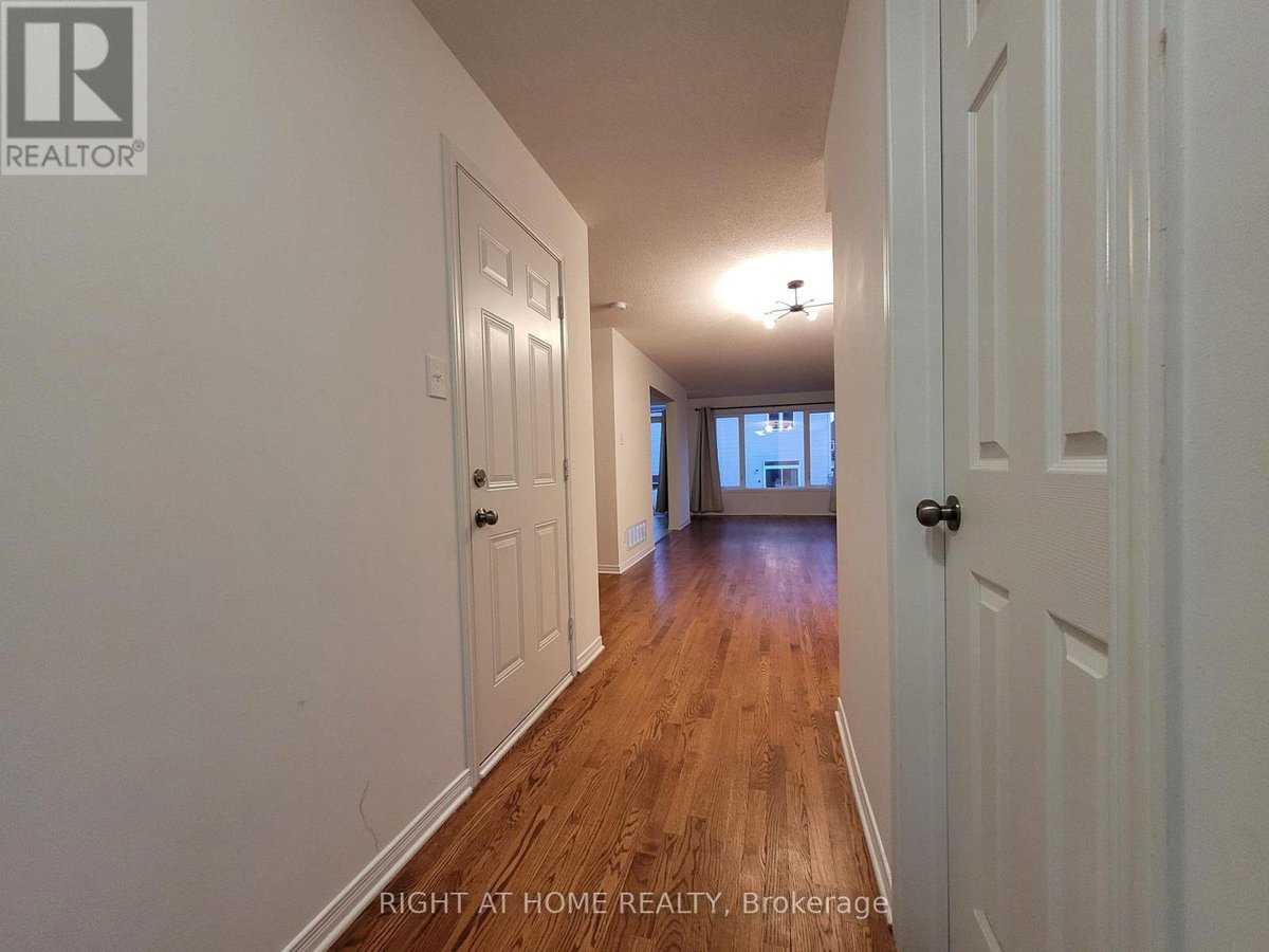 204 ROLLING MEADOW CRESCENT - Photo 3