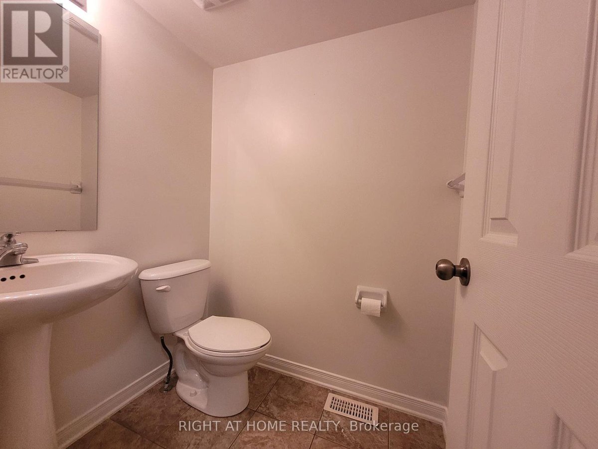 204 ROLLING MEADOW CRESCENT - Photo 4