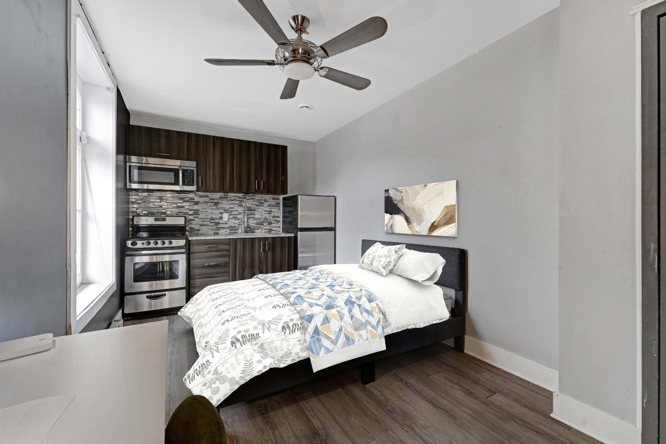 245 Laurier Avenue East - Photo 3