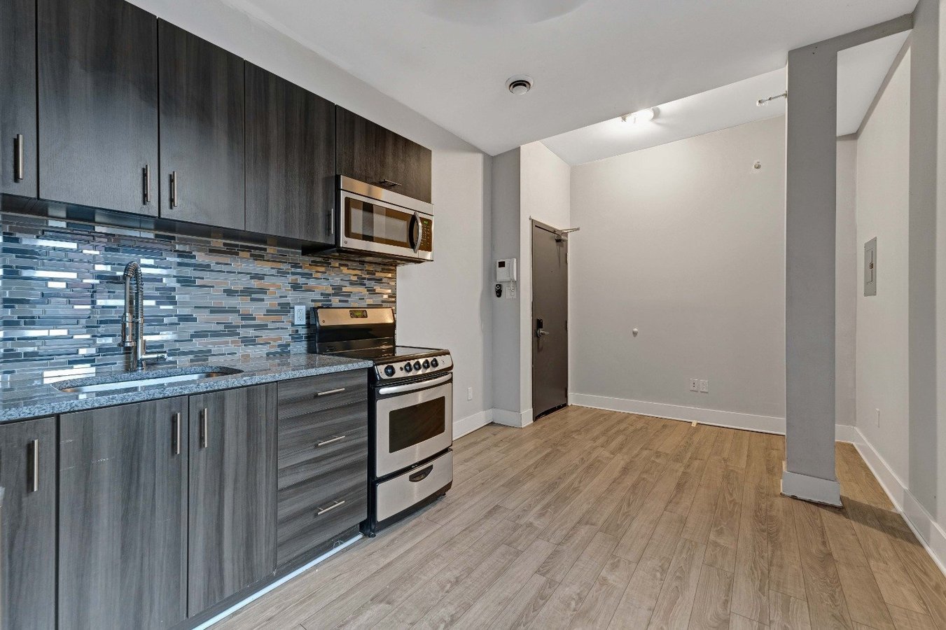 245 Laurier Avenue East - Photo 24