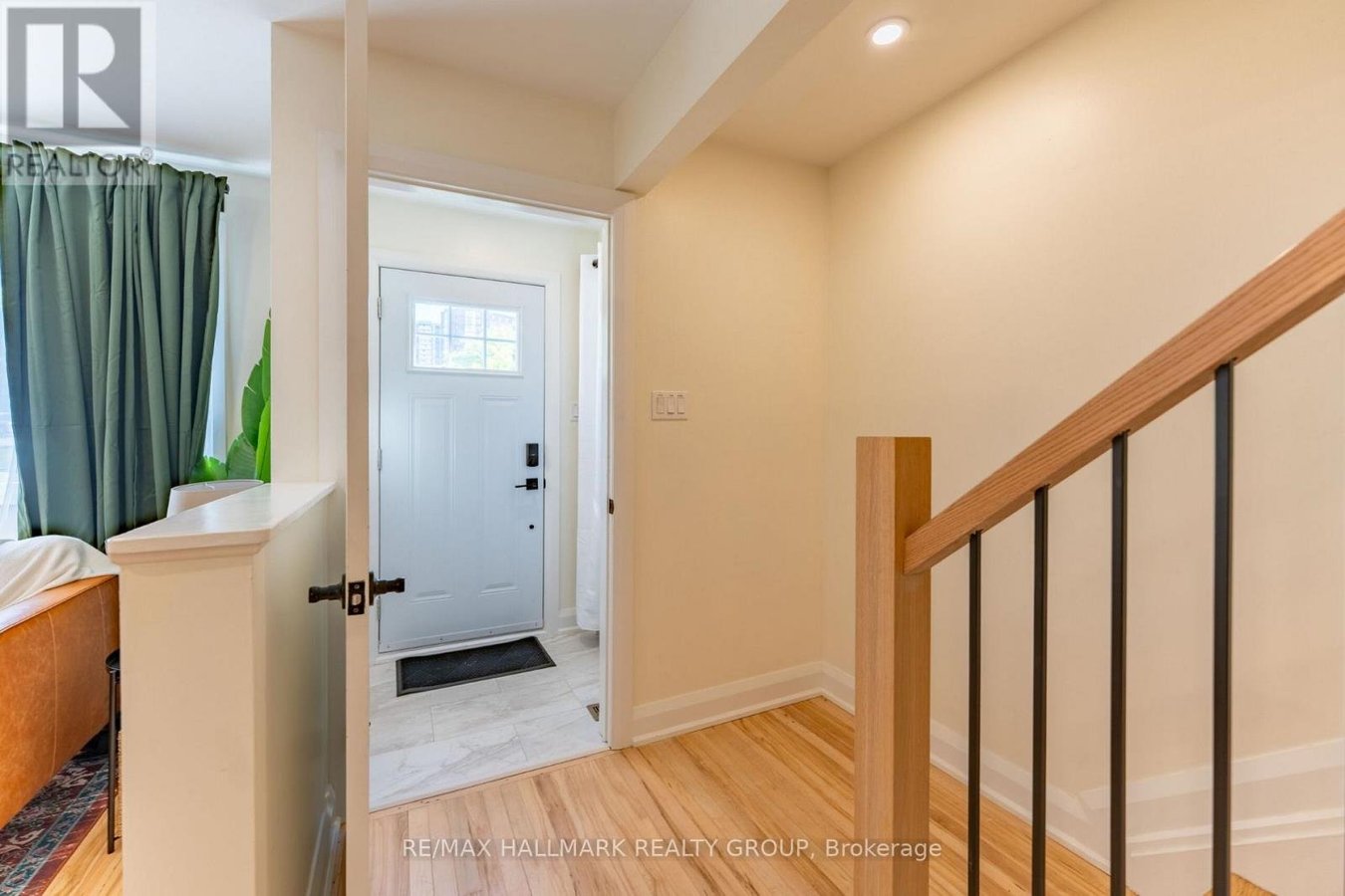 820 GRENON AVENUE - Photo 3