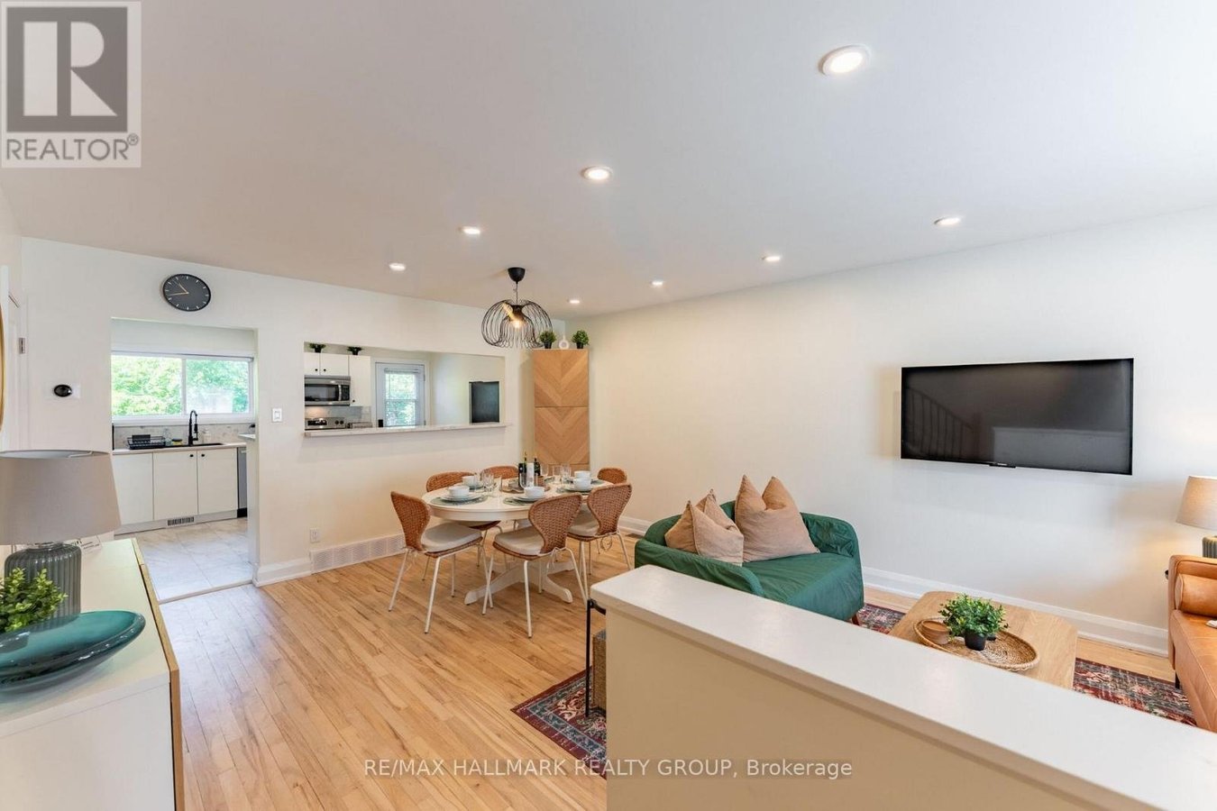 820 GRENON AVENUE - Photo 5