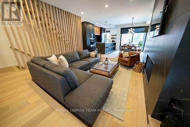 358 BYRON AVENUE - Photo 4