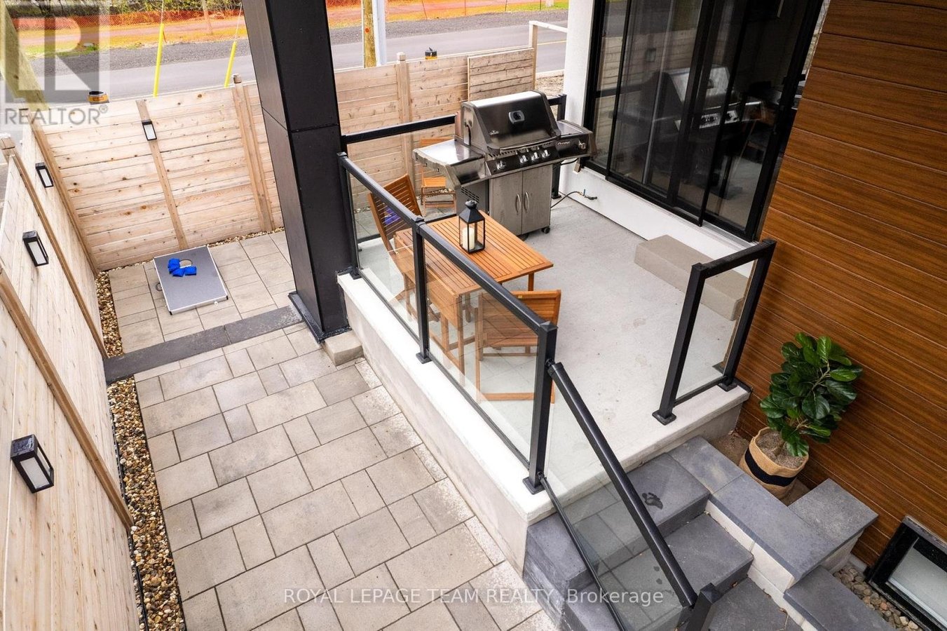 358 BYRON AVENUE - Photo 28