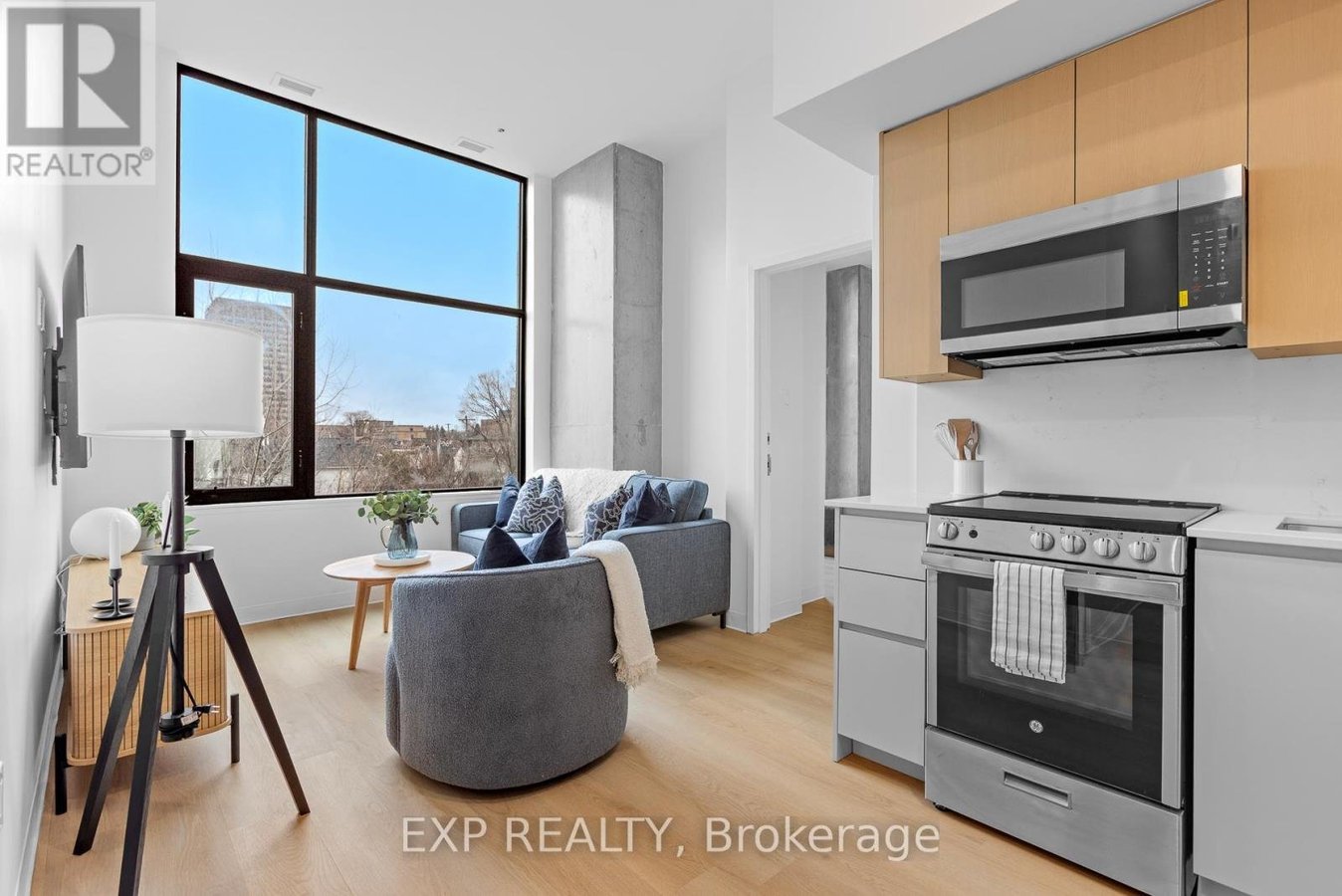 101 CHAMPAGNE AVENUE S - Photo 6