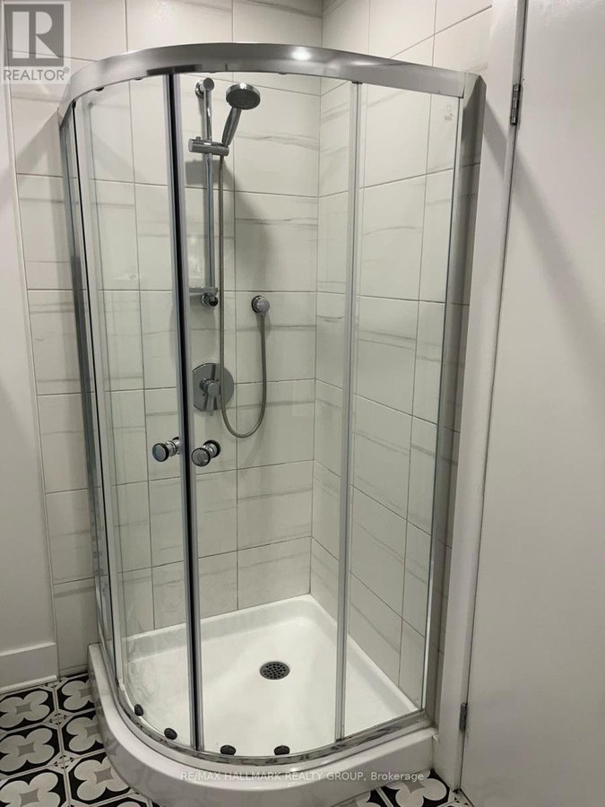2 - 133 SPADINA AVENUE - Photo 8