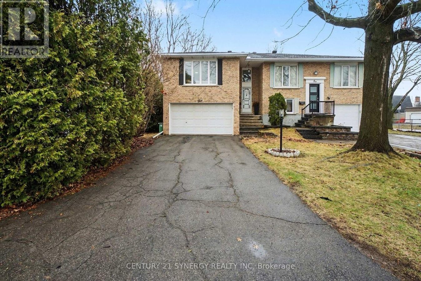 3 ASHWICK COURT - Photo 1