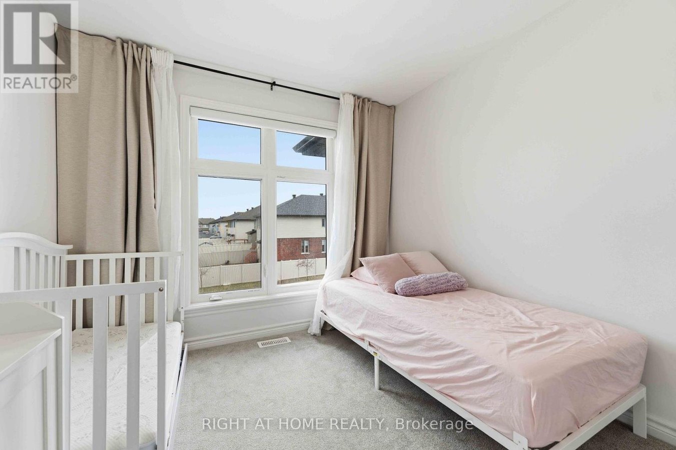695 CAPRICORN CIRCLE - Photo 14