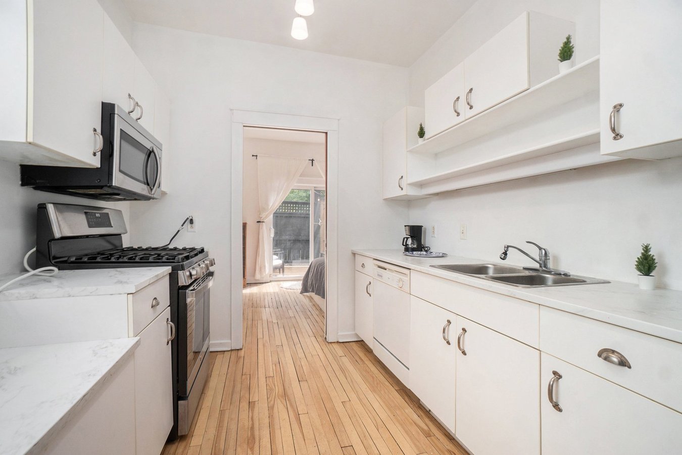 208 Clarence Street - Photo 13