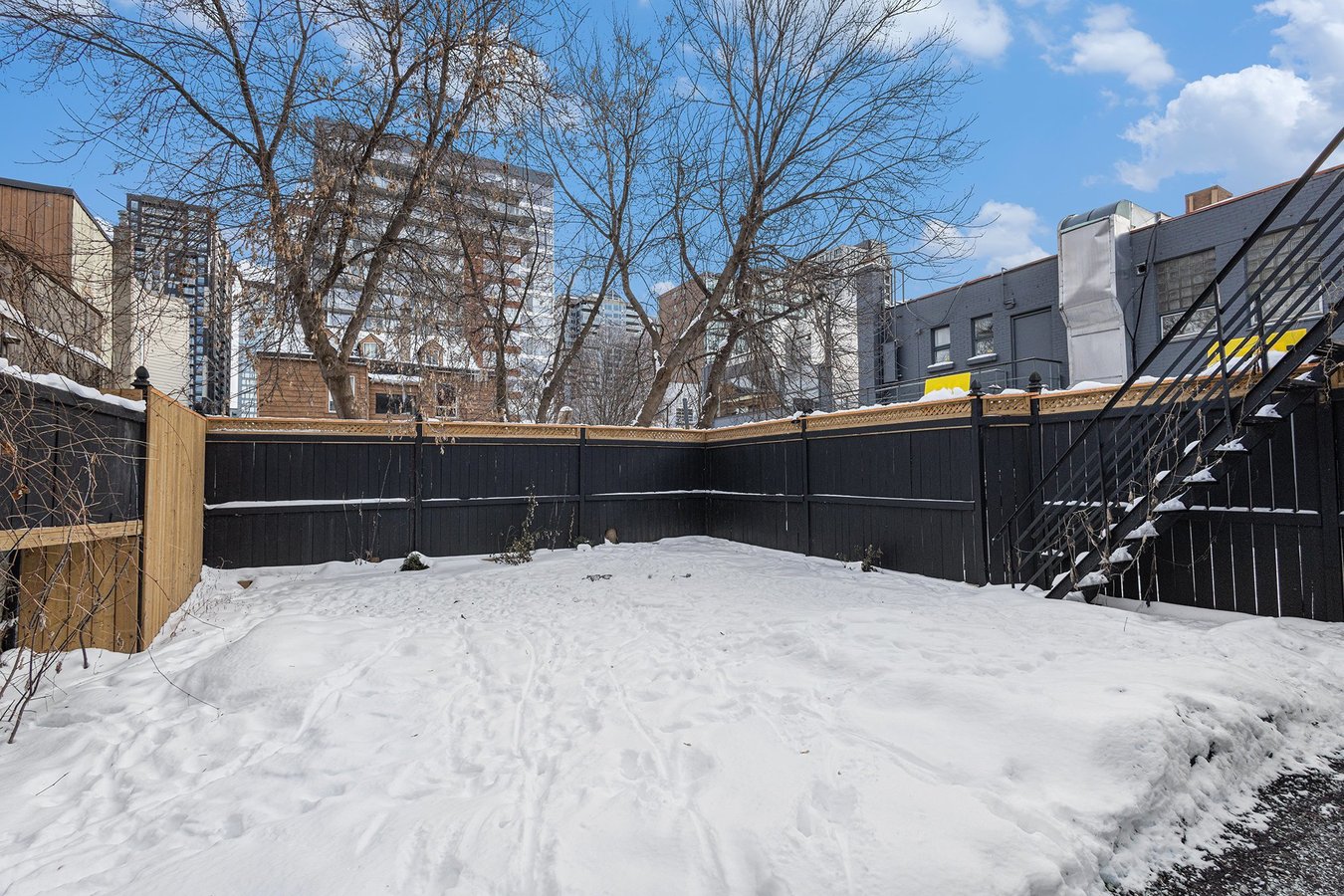 208 Clarence Street - Photo 17