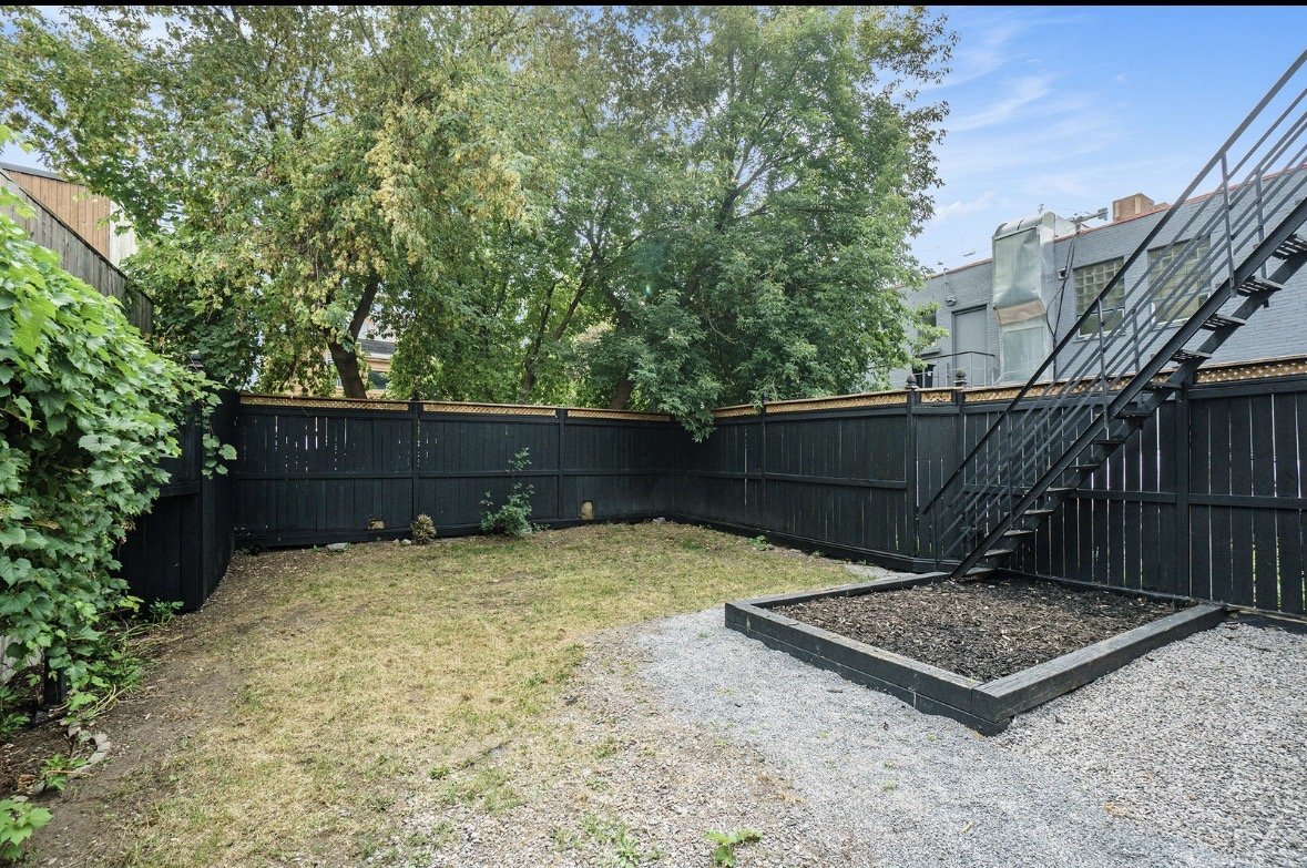 208 Clarence Street - Photo 22
