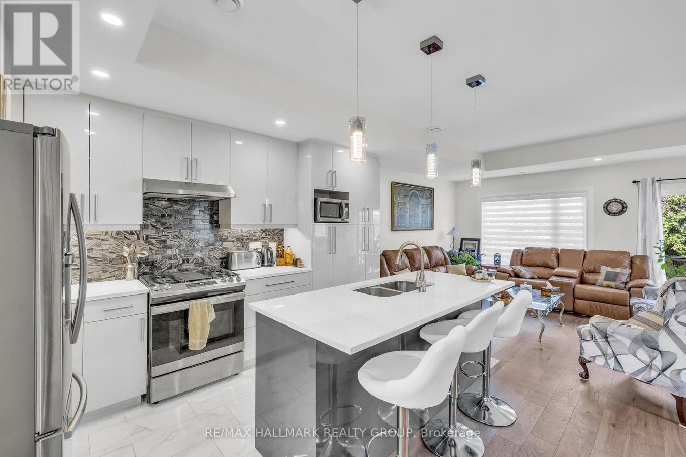 163 LONGPRE STREET - Photo 7