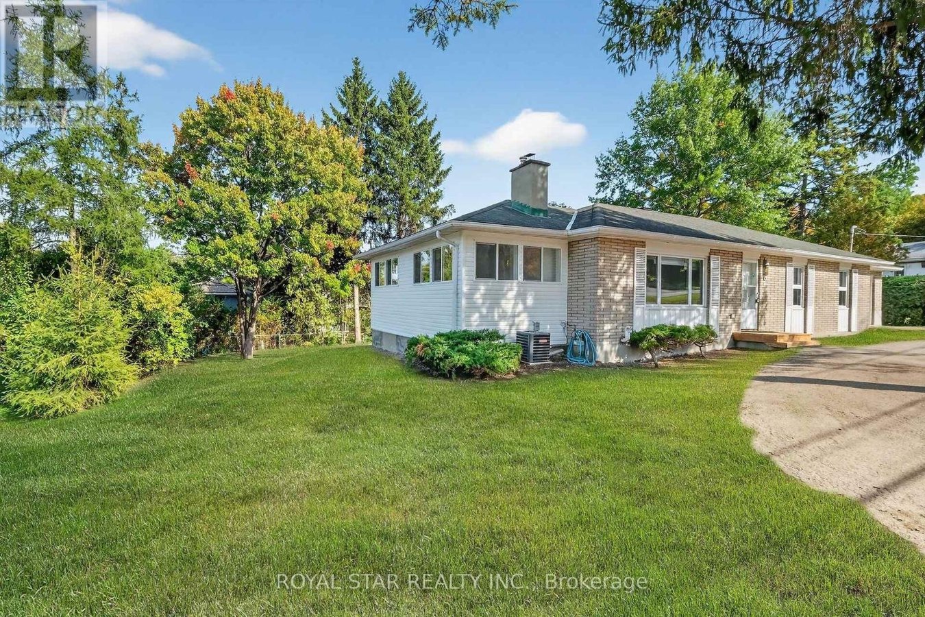10 DELONG DRIVE - Photo 3