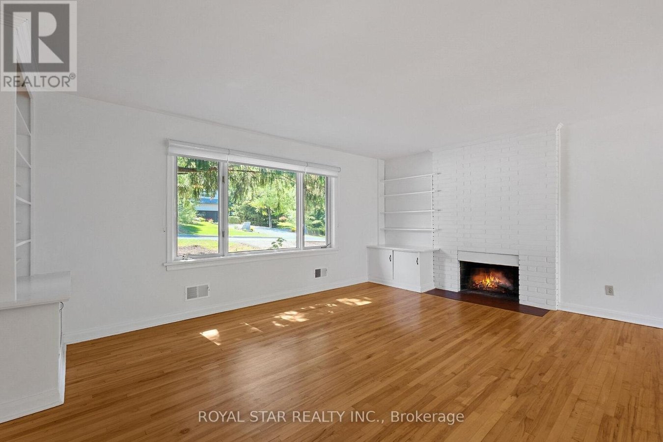 10 DELONG DRIVE - Photo 11