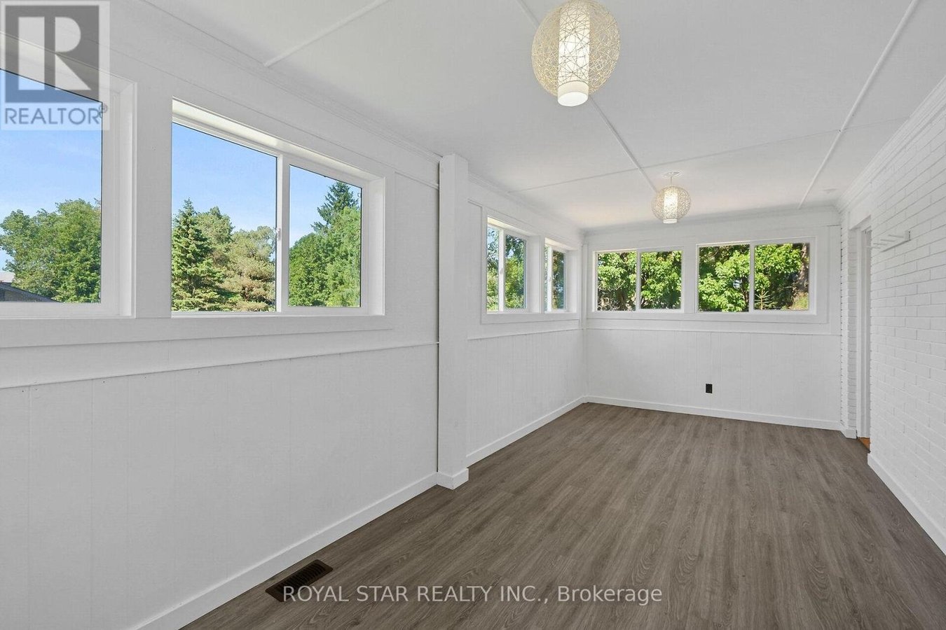 10 DELONG DRIVE - Photo 17