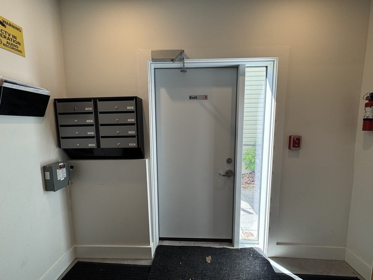 61 Pinehurst Avenue - Photo 2