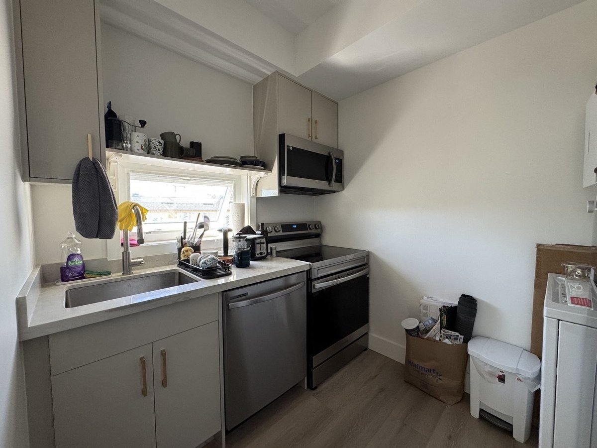 61 Pinehurst Avenue - Photo 11