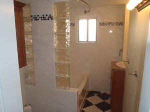 563 Guy Street - Photo 8