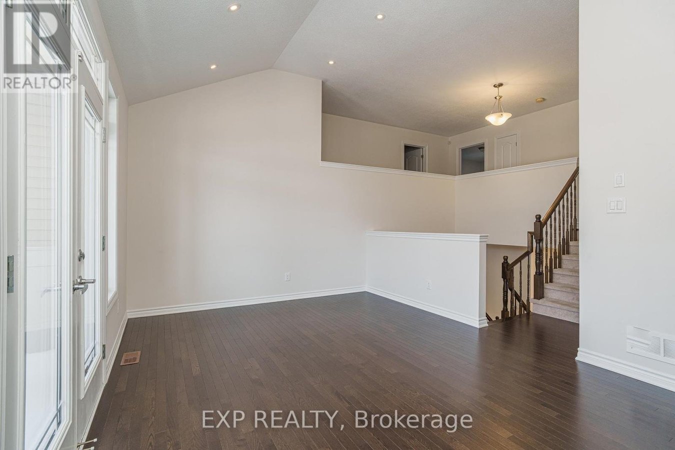 215 RIVERTREE STREET - Photo 16