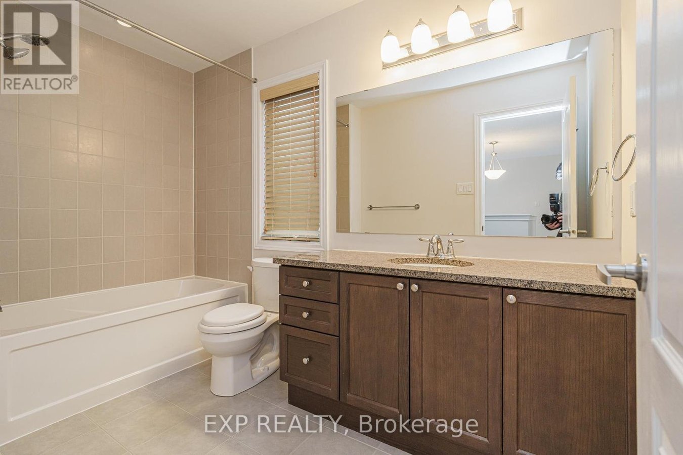 215 RIVERTREE STREET - Photo 23