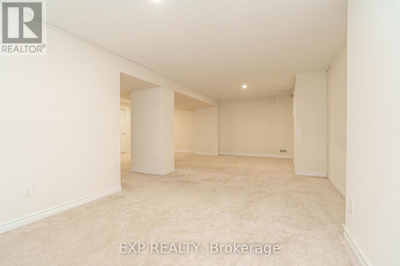 215 RIVERTREE STREET - Photo 26