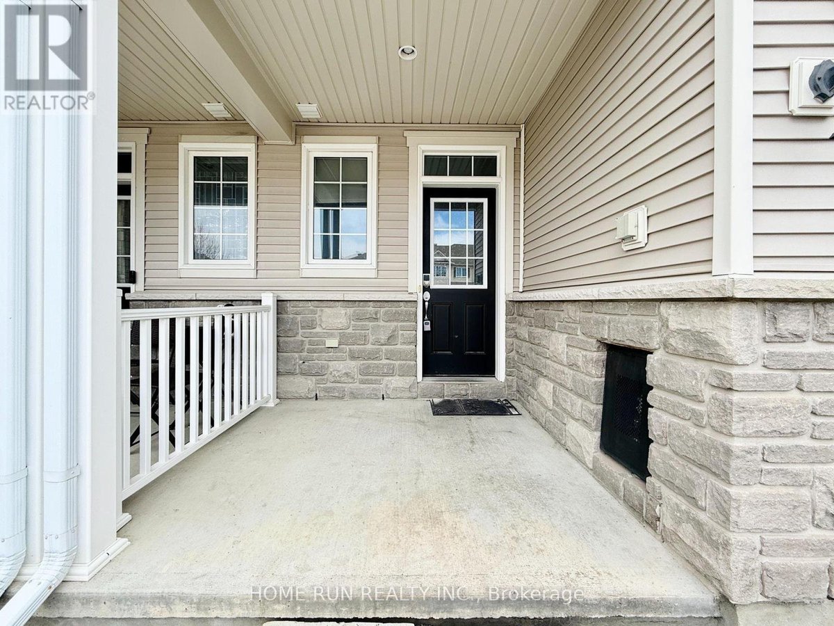 183 LARAMIE CRESCENT - Photo 2
