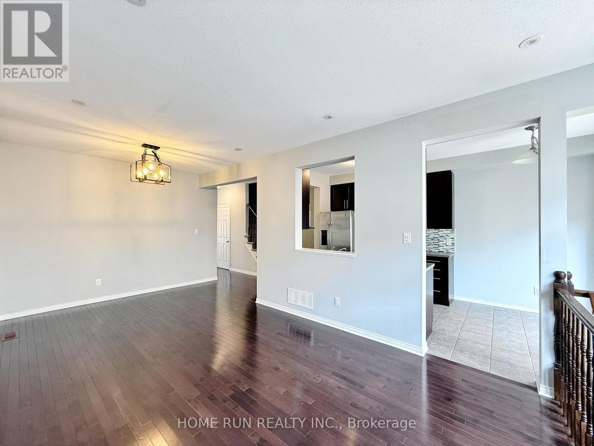 183 LARAMIE CRESCENT - Photo 6