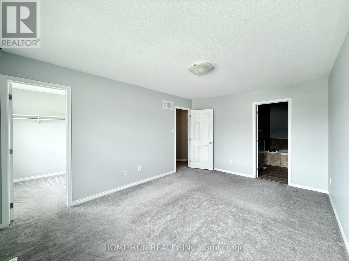 183 LARAMIE CRESCENT - Photo 16