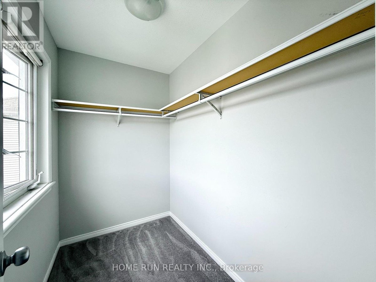 183 LARAMIE CRESCENT - Photo 17