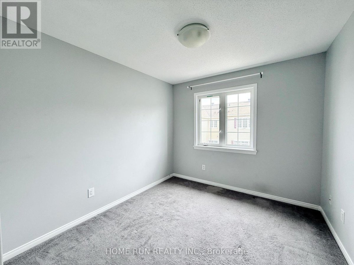 183 LARAMIE CRESCENT - Photo 20