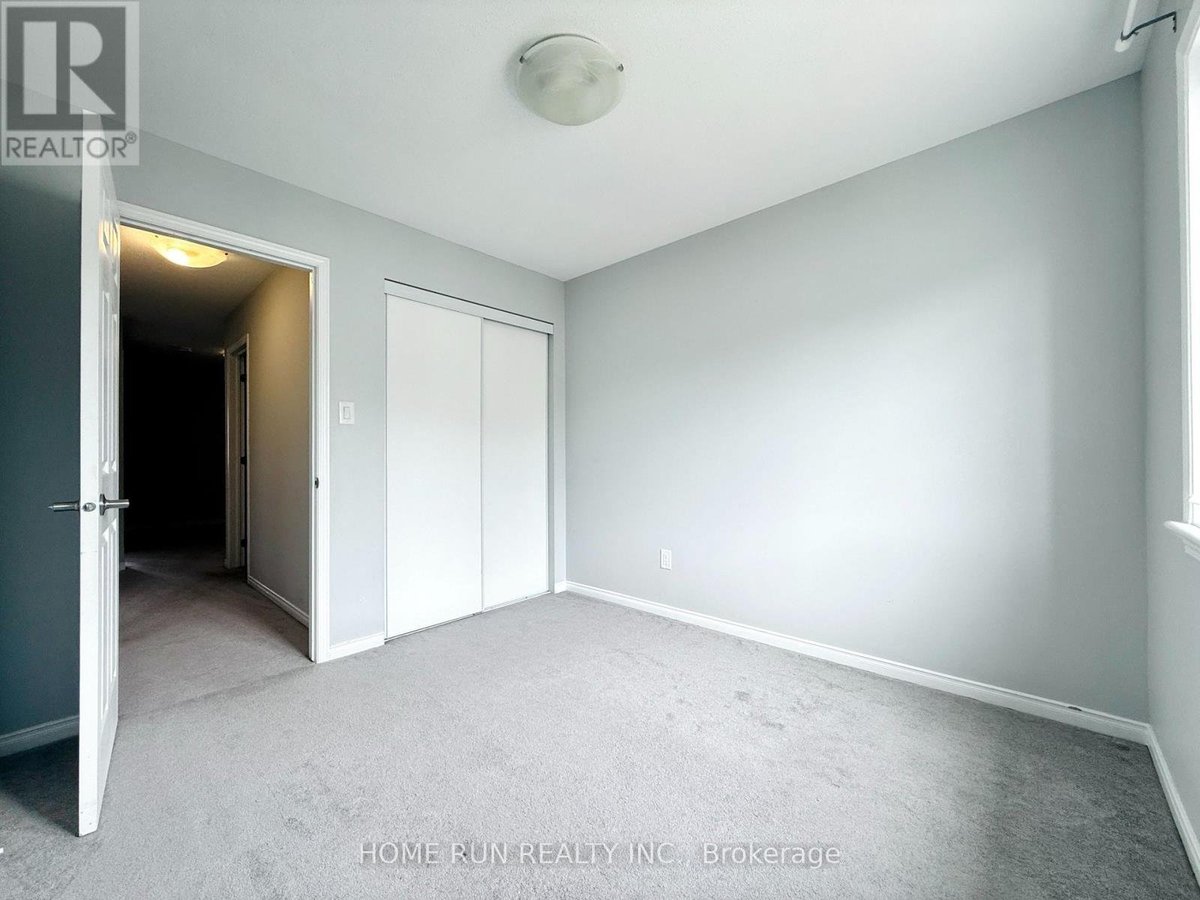 183 LARAMIE CRESCENT - Photo 22