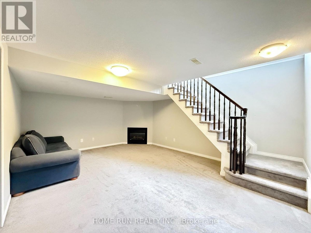 183 LARAMIE CRESCENT - Photo 25