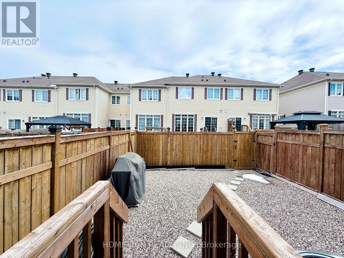 183 LARAMIE CRESCENT - Photo 29