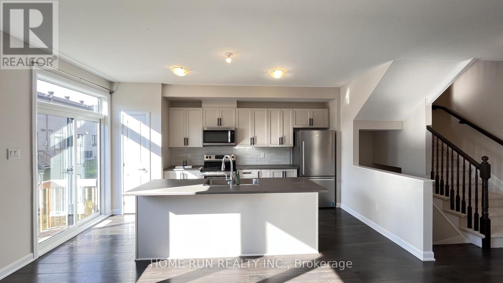 580 LILITH STREET - Photo 5