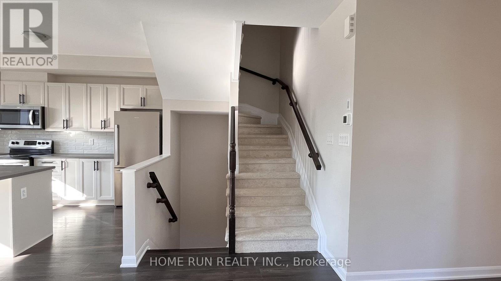 580 LILITH STREET - Photo 7