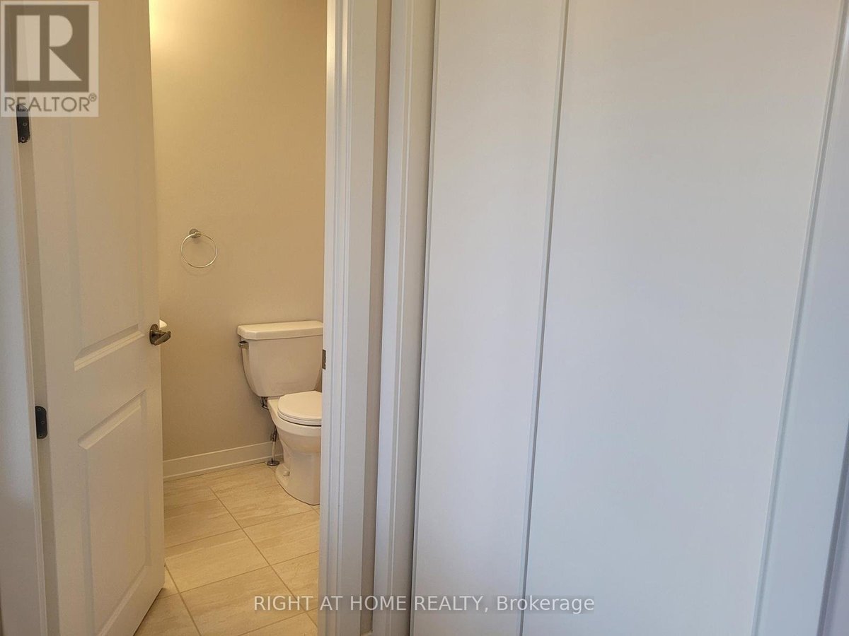 12 FOCALITY CRESCENT - Photo 3