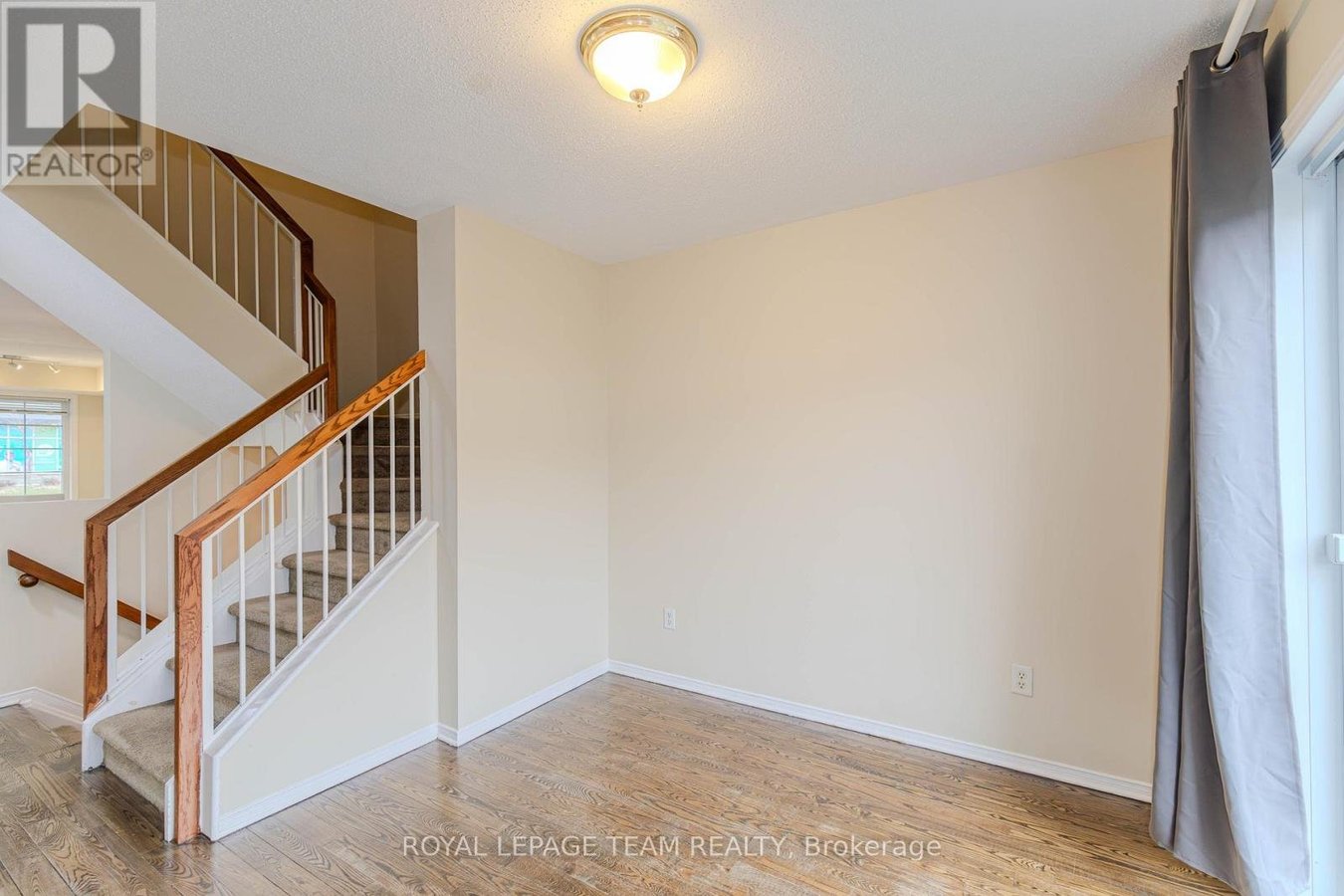 263 CRESTHAVEN DRIVE - Photo 16