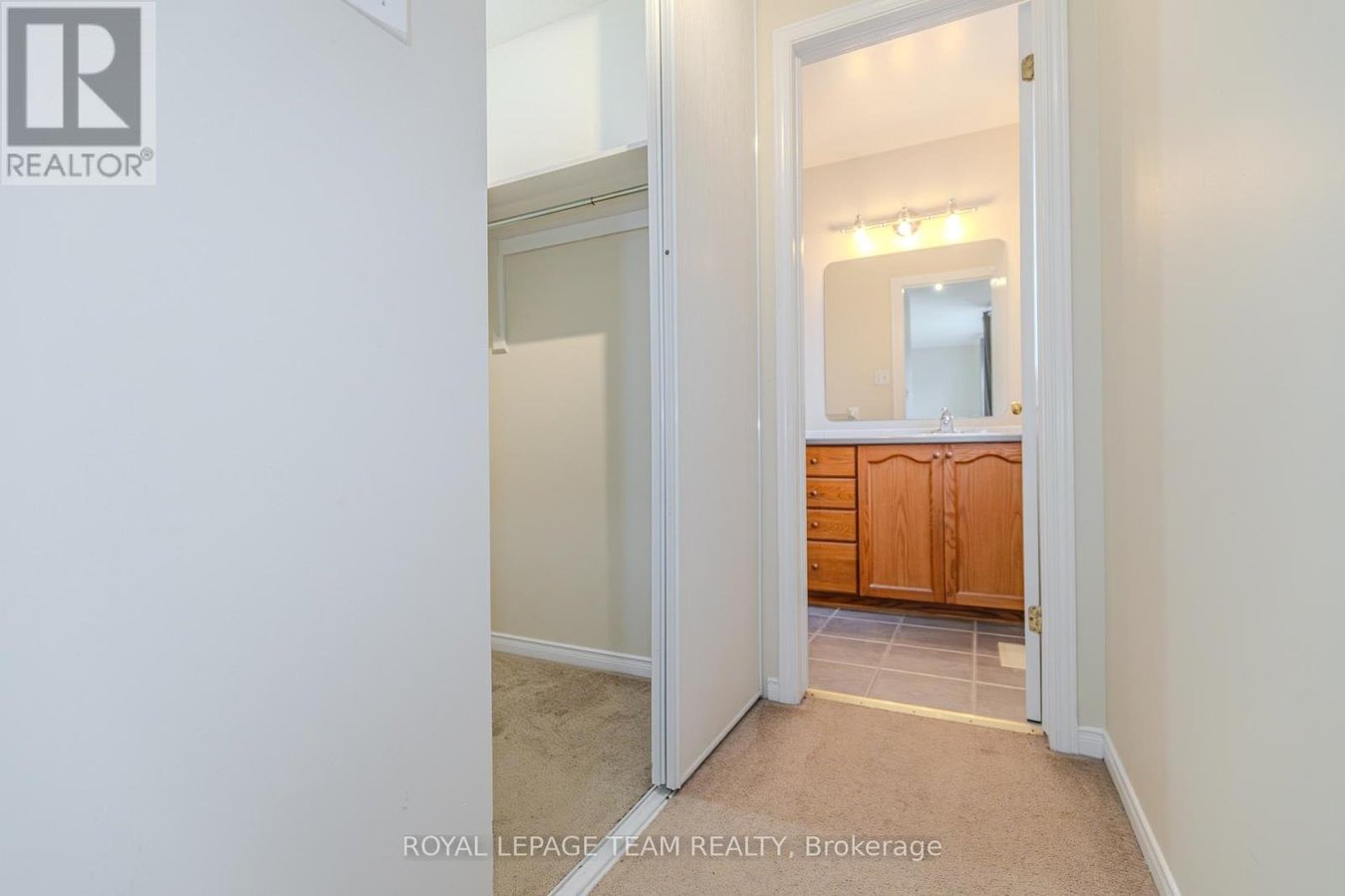 263 CRESTHAVEN DRIVE - Photo 32