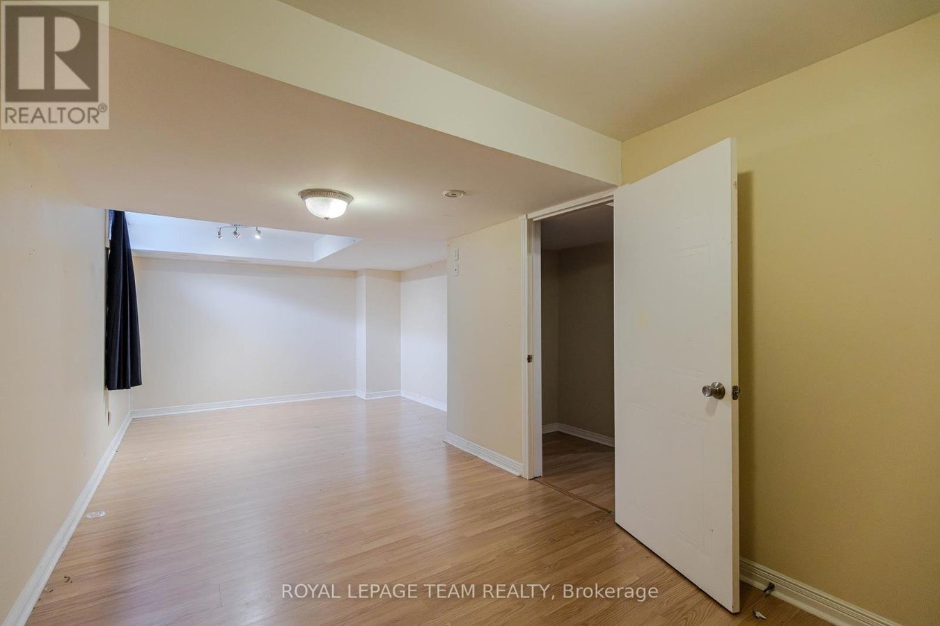 263 CRESTHAVEN DRIVE - Photo 47